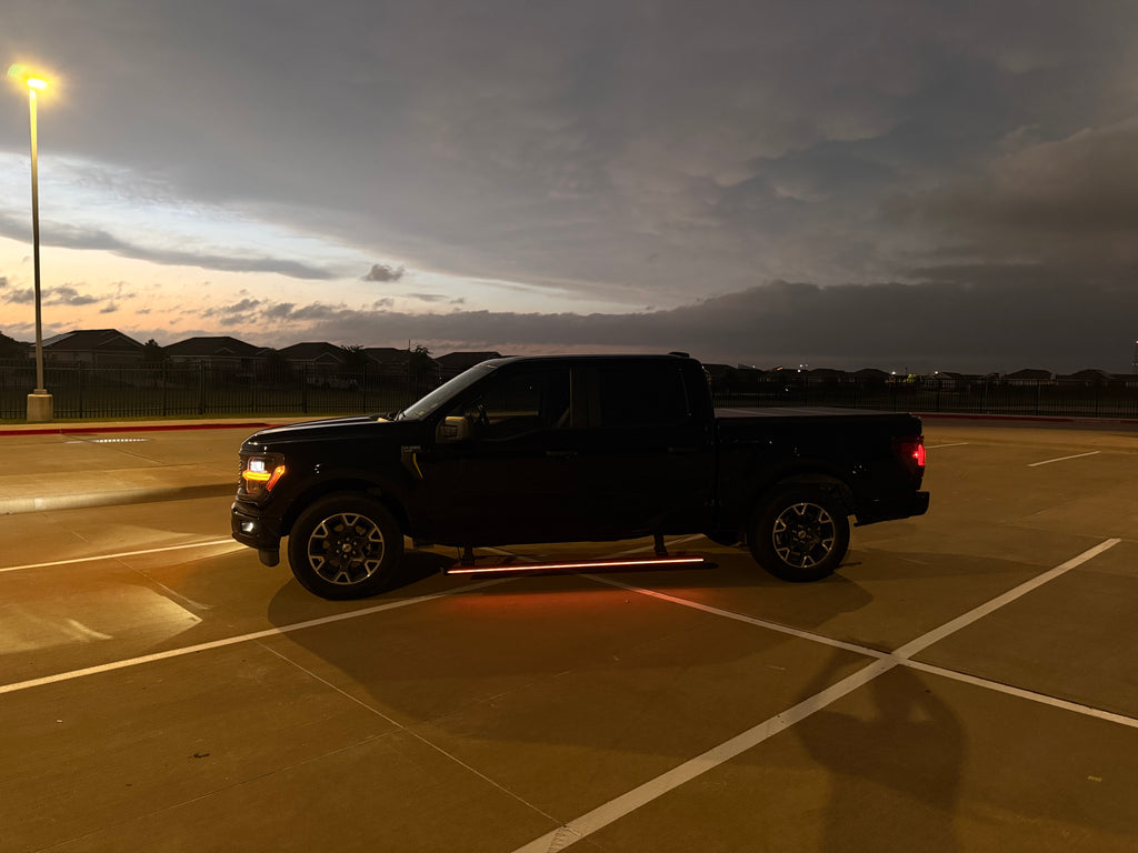 Automatic Electric Power Side Steps with Dynamic LED Lighting