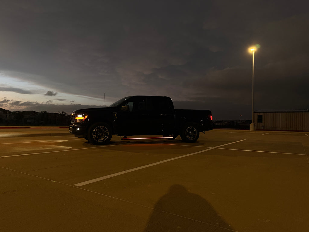 Automatic Electric Power Side Steps with Dynamic LED Lighting