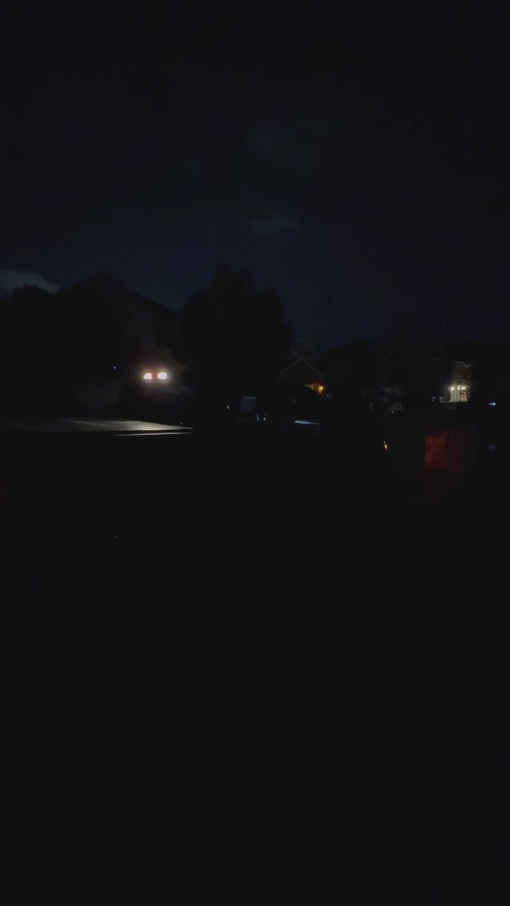 Automatic Electric Power Side Steps with Dynamic LED Lighting